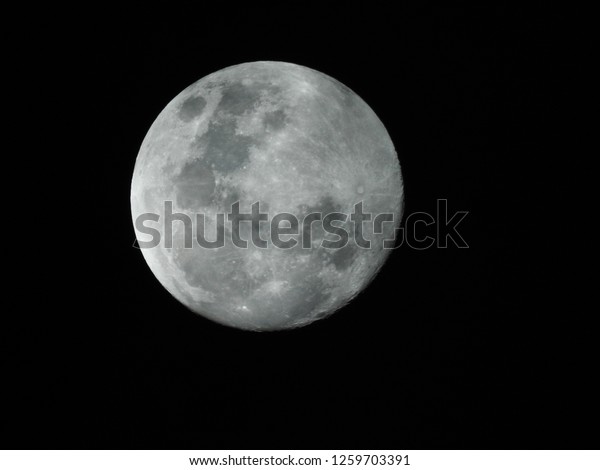 Moon
background / The full moon is the lunar phase when the Moon appears
fully illuminated from Earth's
perspective.