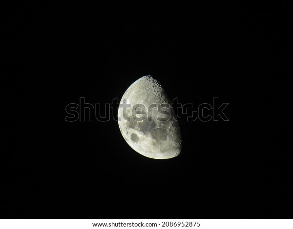  The moon with a dark\
side