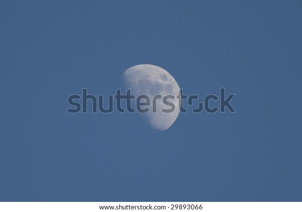 Moon at
daytime