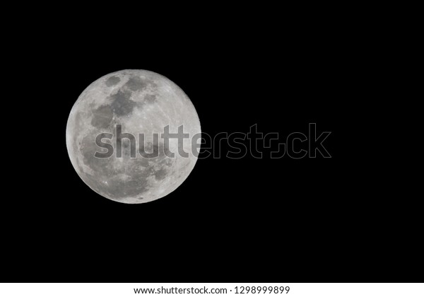 Moon at it largest also called supermoon, aprox ten\
procent larger than usual
