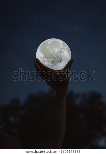 Moon light in a\
hand