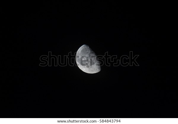 moon at night/ moon moon\
moon/moon