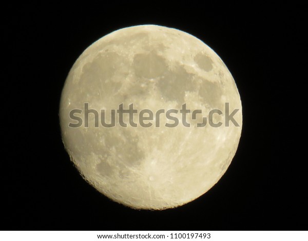 Moon on a Clear\
Night
