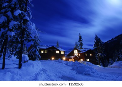 Imagenes Fotos De Stock Y Vectores Sobre Mountains Cabin Winter