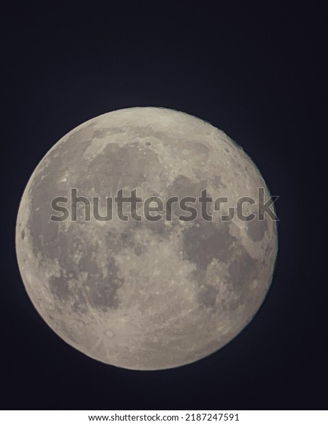 Moon phases this\
year 2022 summer\
July-August