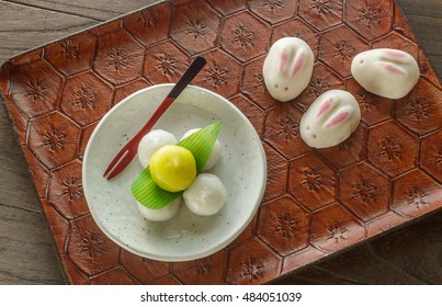 Moon viewing  rice dumplings (tsukimi dango) and rabbit shaped steamed bun (usagi manju) are the dessert usually eaten on moon viewing day in Japan 