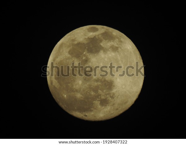 Moonlight with Full Moon at\
Twilight\
