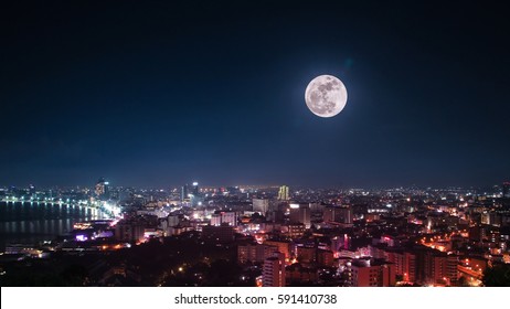 Moonlight On The City 