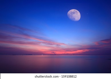  Moonlight Over Blue Sea And Fire Sky ,Long Exposure Technique 