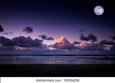 Moonrise bei Sunset Newquay, Cornwall. 