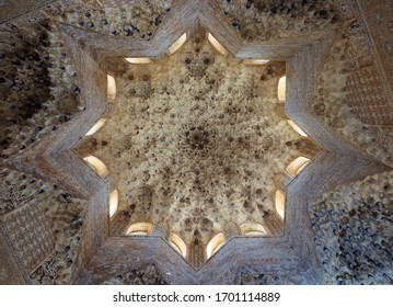 Moorish Ceiling Art Of Hall Of The Kings Of Nasrid Palaces - Alhambra