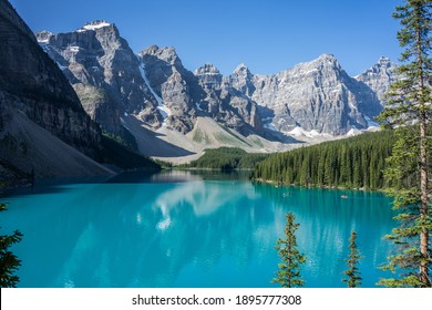 Moraine Lake in the Summer