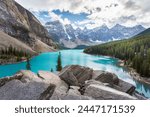 Moraine Lake and the Valley of the Ten Peaks, Banff National Park, UNESCO World Heritage Site, Canadian Rockies, Alberta, Canada, North America