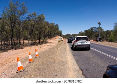 Moranbah, Queensland, Australia - 27 September 2021; Vehicle Traffic Halted On The Peak Downs Highway Beacause Of Road Maintenance And Upgrade.