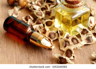 Moringa Oil With Dried