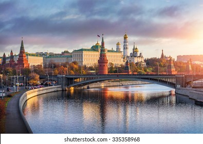 Morgen über Moskau Kreml in der Sonne