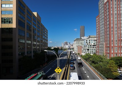 Morning Rush Hour Traffic Photographed From Manhattan Bridge Over Interstate I-278 Highway In Brooklyn. New York City, 2022.