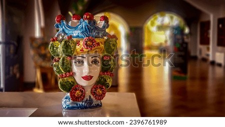 Moro Sicily head, symbol, vase