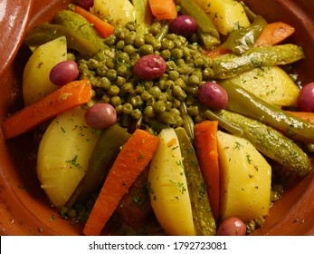 الطبخ المغربي الطحين المغربي Moroccan-meat-tajine-vegetables-red-260nw-1792723081