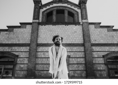 morocco actor and dancer modeling in his own way
