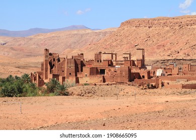 Morocco Ouarzazate A Fortified Village In Desert