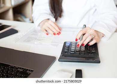 Mortgage House Credit Accountant Consulting Woman Calculating Risks. Money Female Manager Portrait Photo With Laptop, Pen, Making Marks.