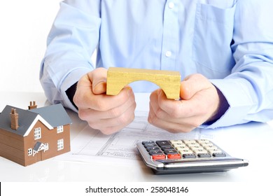 Hypothekendarlehen oder Überbrückungsantrag mit Haus