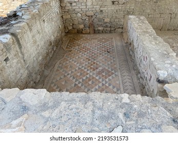 Mosaic Pattern Floor At Tripolis Ancient City, Pamukkale, Turkey. Mosaic Is Still Alive In The Ground Of The House