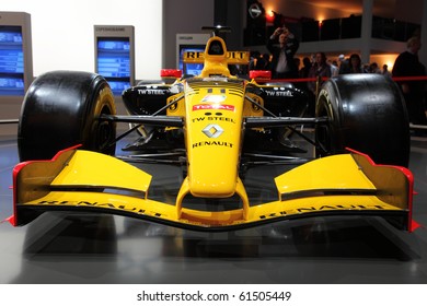 MOSCOW - AUG 29: Renault Formula One, Moscow International Motor Show 2010 On August 29, 2010 In Moscow, Russia