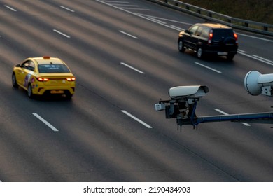 Moscow, August 15 2022, Moscow Ring Road, Speed Camera View, Shoulder Control, Dedicated Lane Control, Highway Speed Camera. High Quality Photo