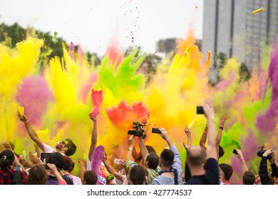 Moscow colorful race