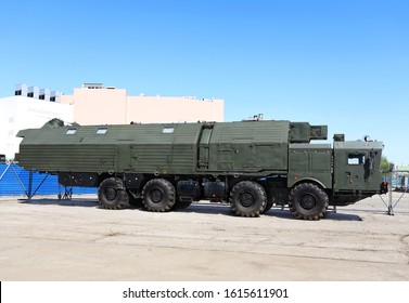 39,725 Military truck Images, Stock Photos & Vectors | Shutterstock