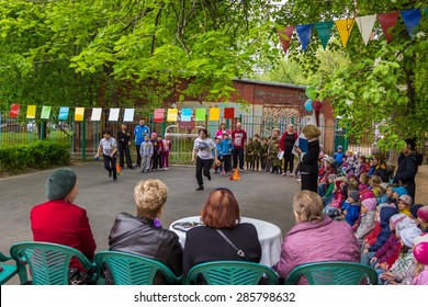 MOSCOW - MAY 15, 2015: Children Sporting Event In Nursery School