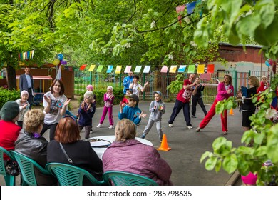 MOSCOW - MAY 15, 2015: Children Sporting Event In Nursery School