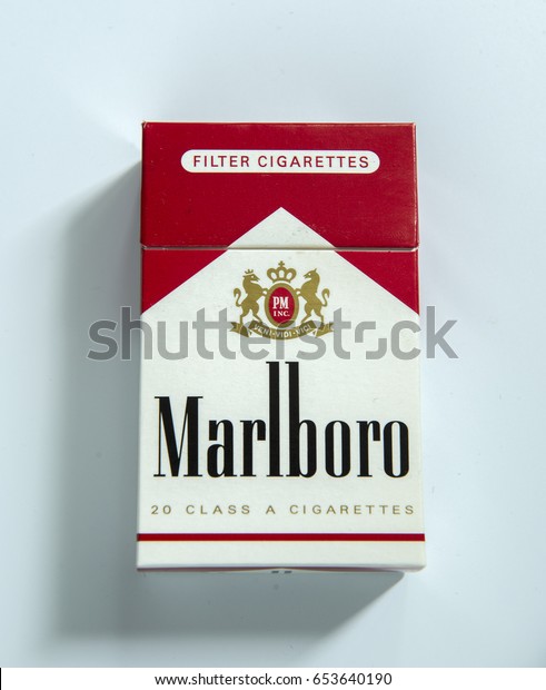 Moscow May 21 2017 Pack Marlboro Stock Photo (Edit Now) 653640190