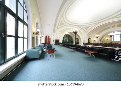 MOSCOW - MAY 23: Meeting Hall In Commerce And Industrial Chamber Of Russia, On May 23, 2012 In Moscow, Russia. Chamber Of Commerce In Moscow Began Operations In 1922.