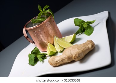 Moscow Mule, Also Known As Vodka Buck, And Ingredients.