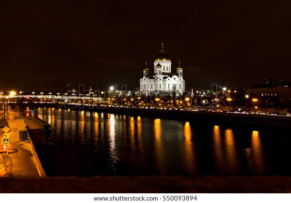 Moscow, night, Cathedral of Christ the Saviour and\
the Moscow river