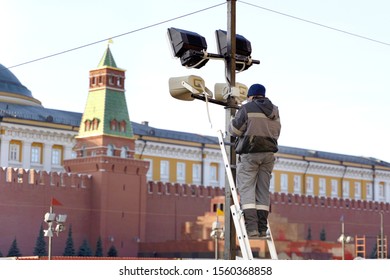 MOSCOW - NOVEMBER 13, 2019: Workers Fixes Christmas Decoration On The Red Square In Moscow.