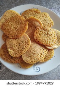 Moscow Region, Russia-June, 2021: Chickpea Flour Fritters On A Plate