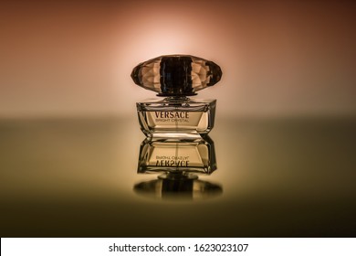 versace brown perfume