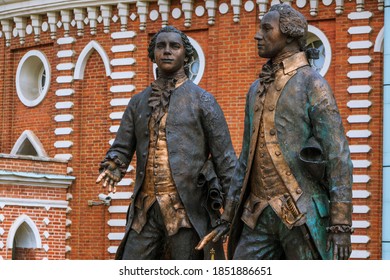 Moscow/ Russia, -03.07.2016: Palace And Park Ensemble. Monument To Architects Vasily Bazhenov And Matvey Kazakov