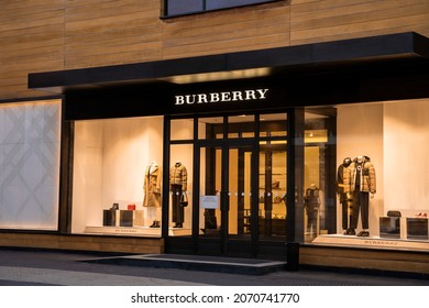 1,380 Burberry Shop Images, Stock Photos & Vectors | Shutterstock