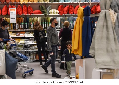 Moscow, Russia 12.05.2021 People In Medical Masks In Ikea. Covid Restrictions. Social Distance. Covid -19, Quarantine