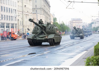 Moscow, Russia - 18.06.2020 Victory Day Parade Rehearsal On Sadovaya Street (Garden Ring). 2S35 Koalitsiya-SV Russian Ground Forces Army Self-propelled Gun On Mounted On T-90 Tank In A Column 