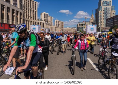 Moscow. Russia. 19 May 2019. Moscow Cycling Festival 2019. Start Of The Bike Race On The City Street.