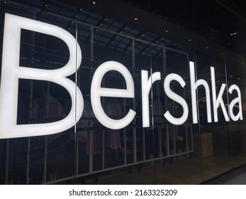 666 Bershka Images, Stock Photos & Vectors | Shutterstock