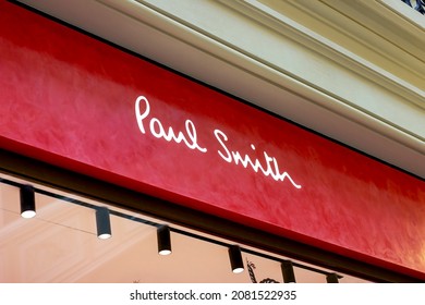 MOSCOW, RUSSIA - AUGUST 10, 2021: Paul Smith brand retail shop logo signboard on the storefront in the shopping mall