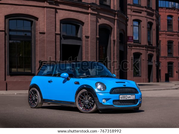 MOSCOW, RUSSIA - AUGUST 6, 2017 - Mini Cooper S,\
Test, Arma Office Park,\
Moscow.