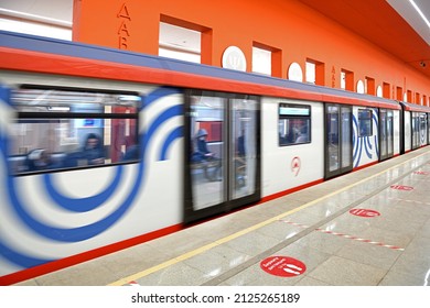 MOSCOW, RUSSIA - FEBR 15, 2022: Departing Train At Davydkovo, Station On Bolshaya Koltsevaya Line Of Moscow Metro 